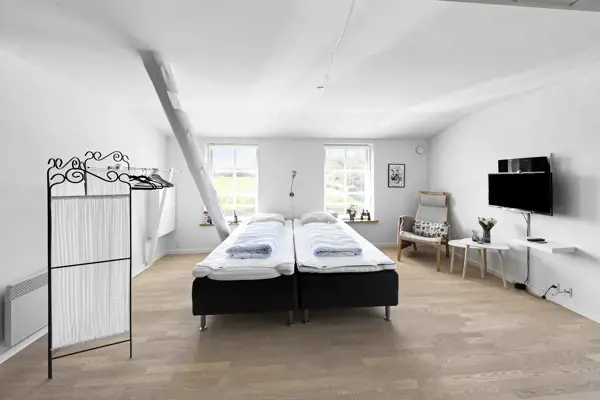 Bild 10 von 15