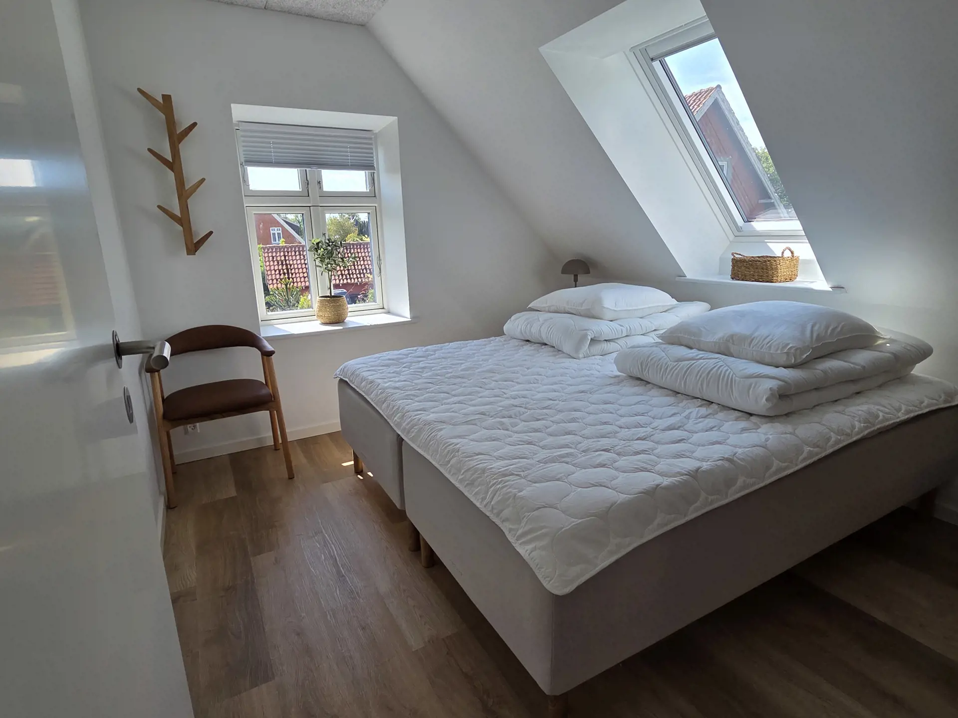 Bild 10 von 16