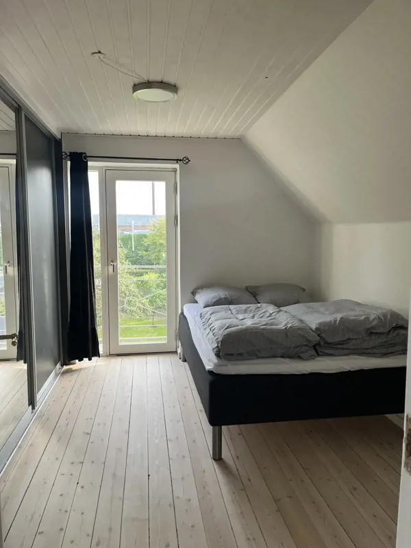 Bild 5 von 8