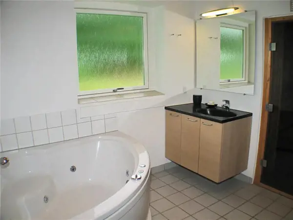 Bild 12 von 25