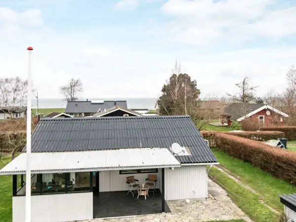 Bild 2 von 32