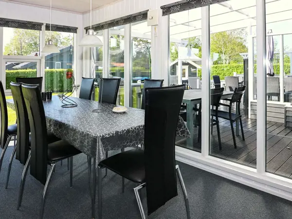 Bild 9 von 25