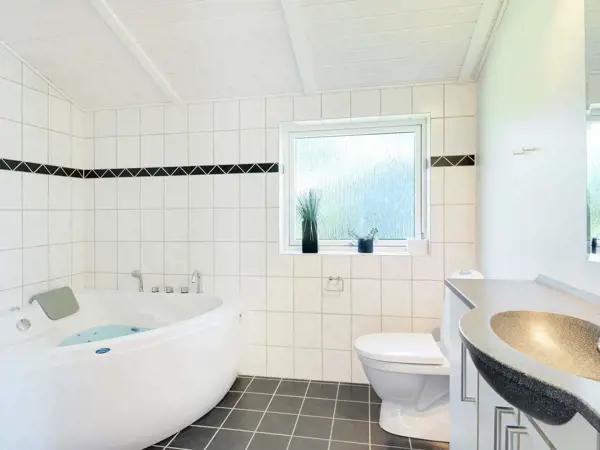 Bild 8 von 19