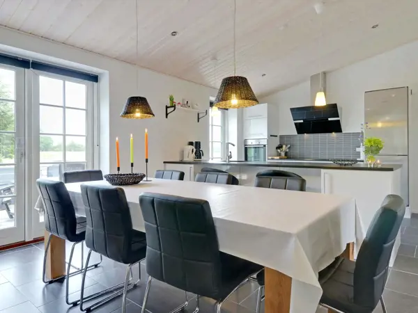 Bild 16 von 18