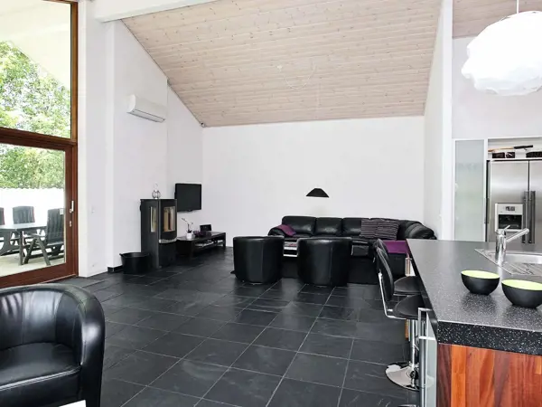 Bild 8 von 25