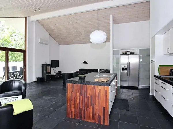 Bild 9 von 25