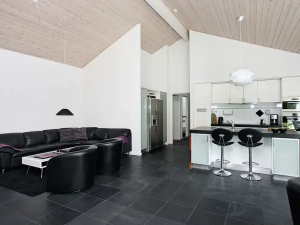 Bild 12 von 25