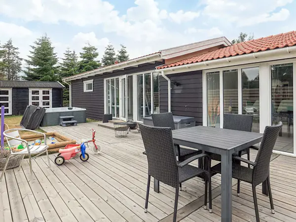 Bild 9 von 50