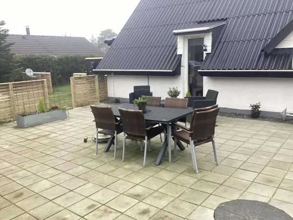 Bild 2 von 12