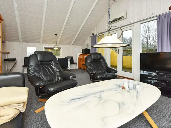 Bild 8 von 25