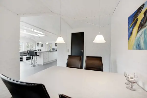 Bild 9 von 25