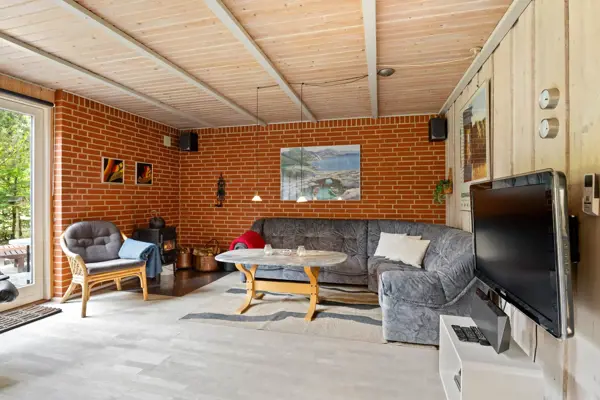Bild 2 von 32