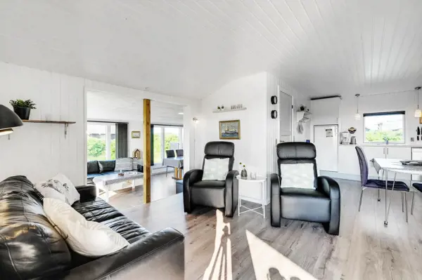 Bild 7 von 27