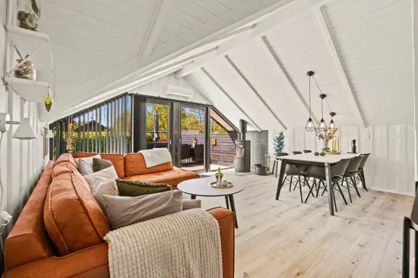 Bild 2 von 32