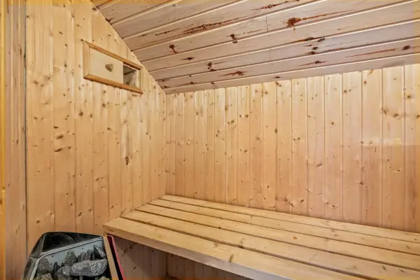 Bild 15 von 32