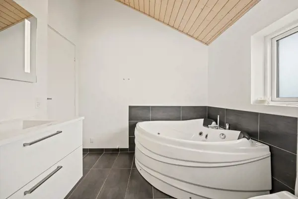 Bild 15 von 24