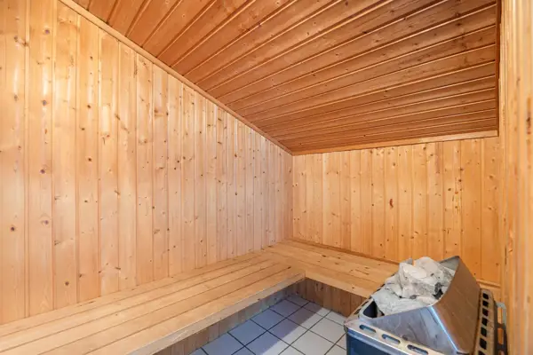 Bild 16 von 44