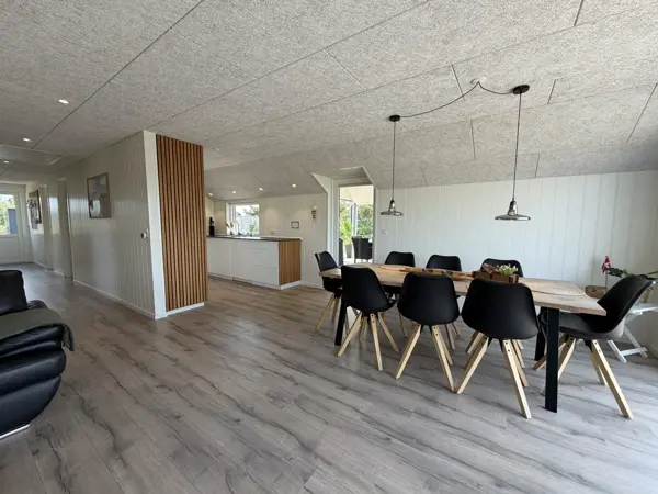 Bild 2 von 17