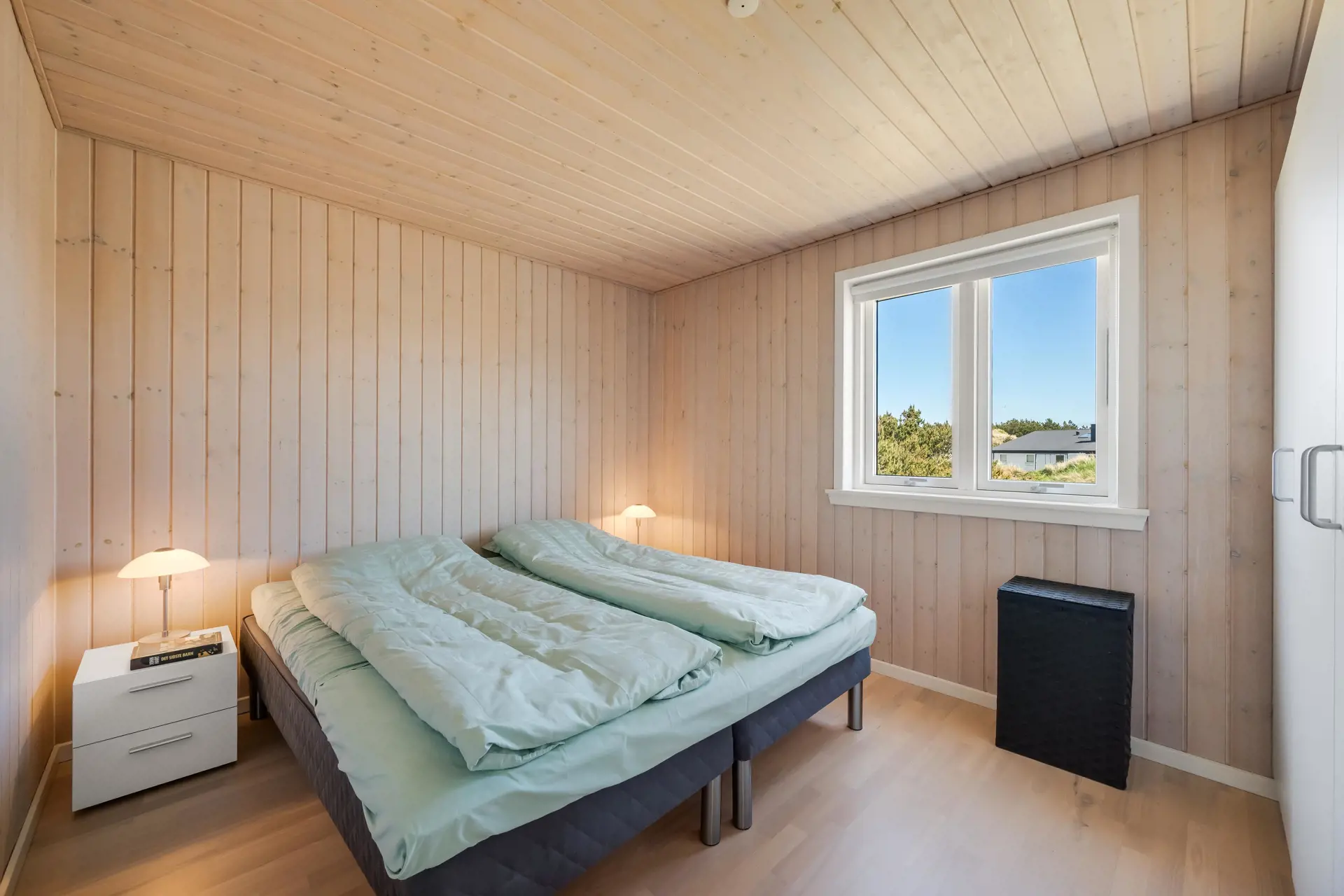 Bild 12 von 27