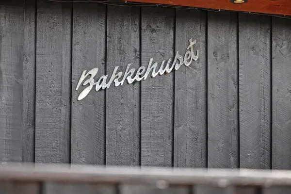 Bild 6 von 26