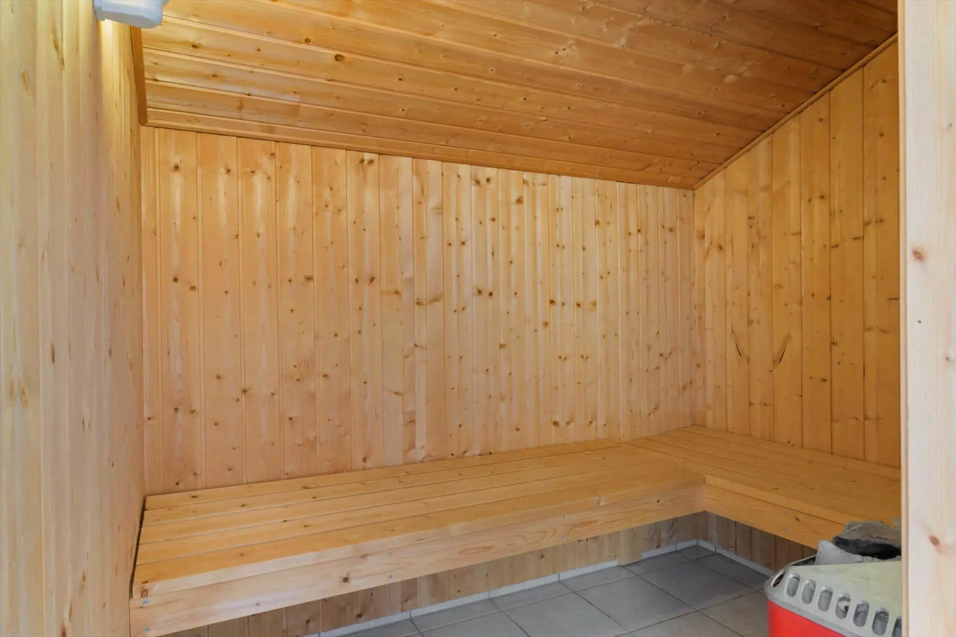 Bild 16 von 28