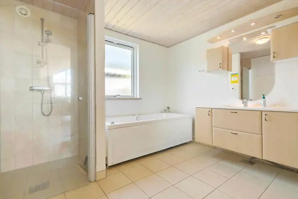 Bild 12 von 24