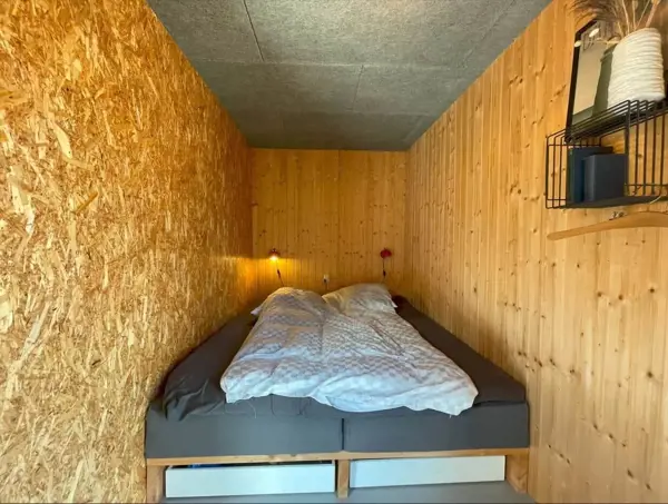 Bild 15 von 33
