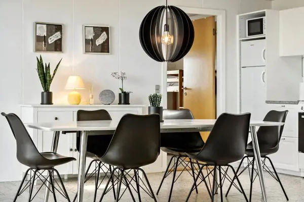 Bild 2 von 27