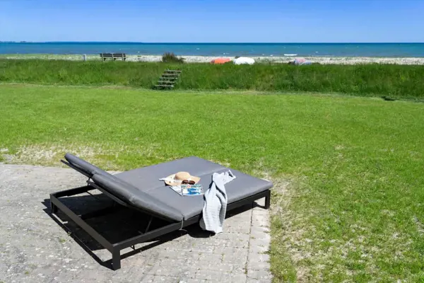 Bild 2 von 40