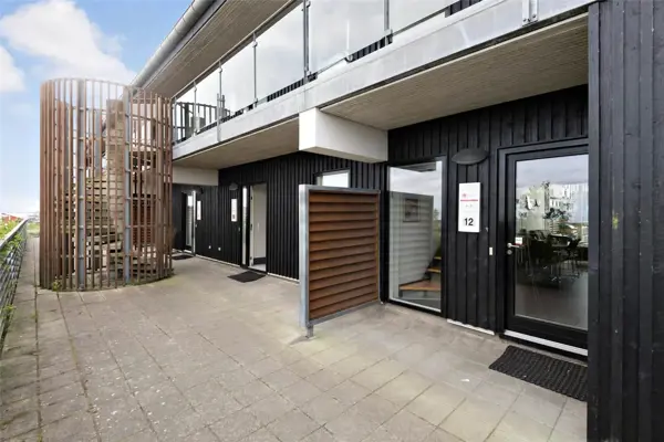 Bild 2 von 24