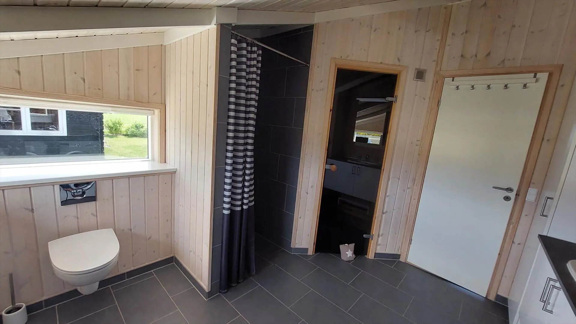Bild 15 von 28