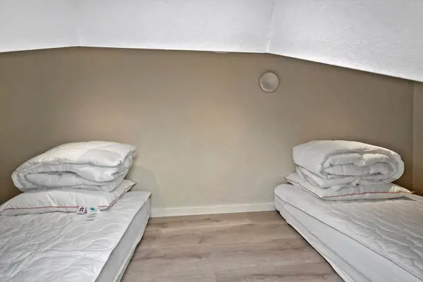 Bild 12 von 24