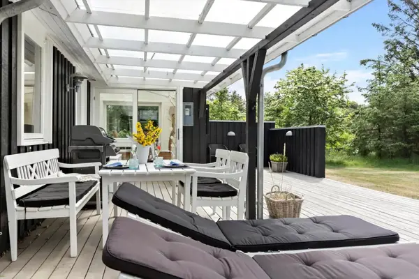 Bild 2 von 18