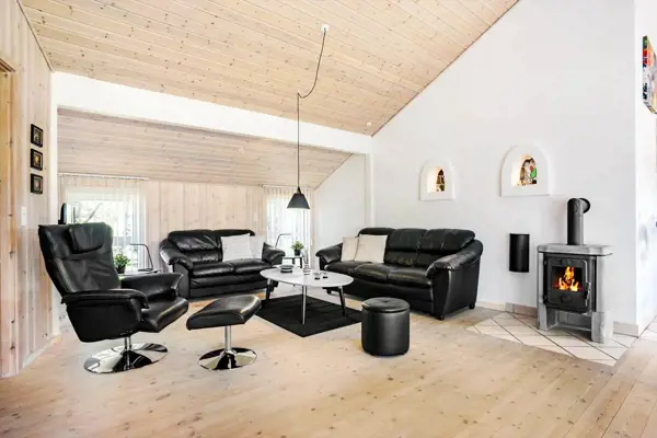 Bild 2 von 30