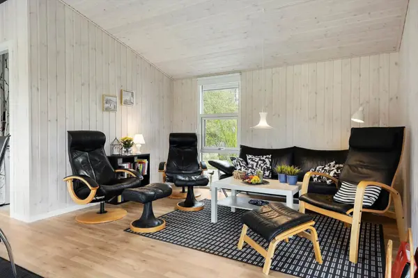 Bild 2 von 25