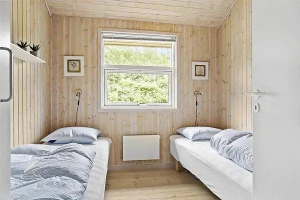 Bild 9 von 25