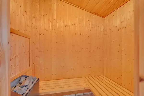 Bild 16 von 19