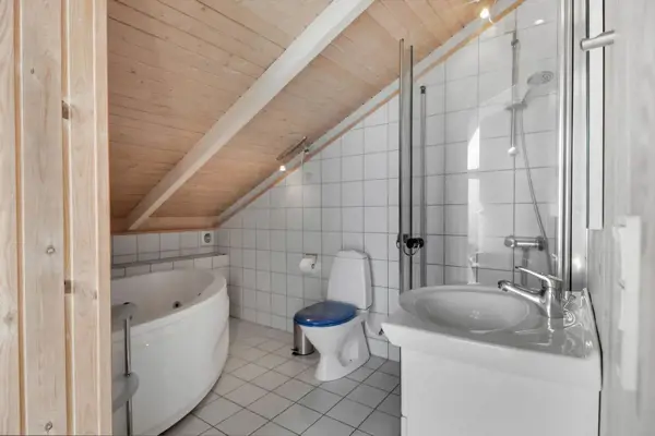 Bild 16 von 24