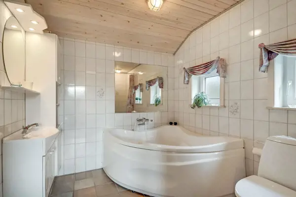 Bild 2 von 18