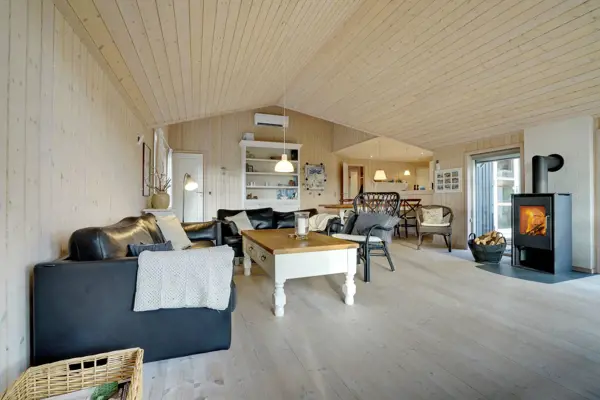 Bild 2 von 26