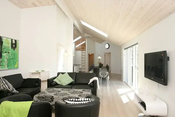 Bild 8 von 18