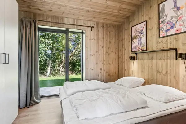 Bild 12 von 25