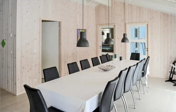 Bild 12 von 24