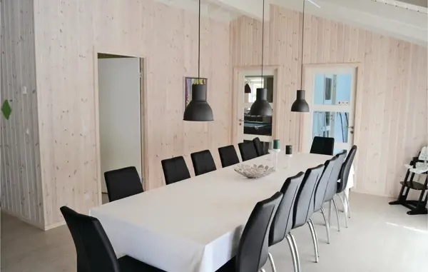 Bild 12 von 24