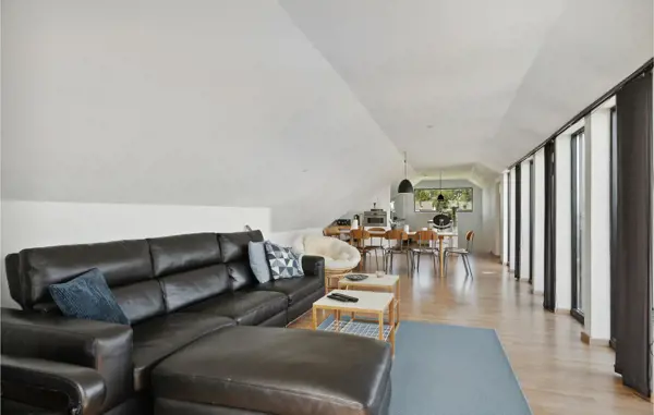 Bild 4 von 25