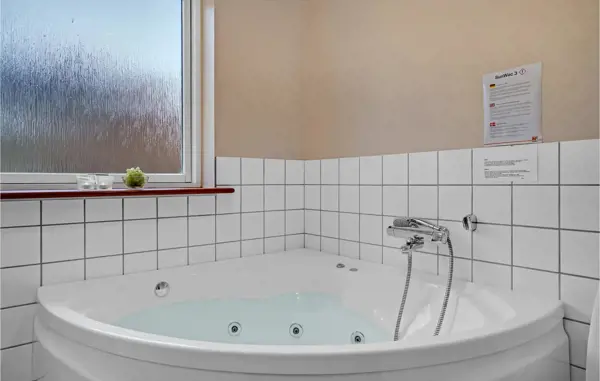 Bild 8 von 33