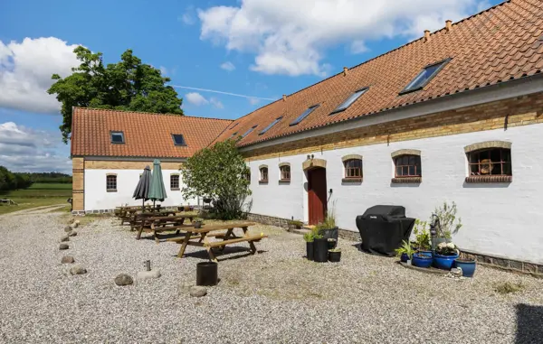 Bild 2 von 48