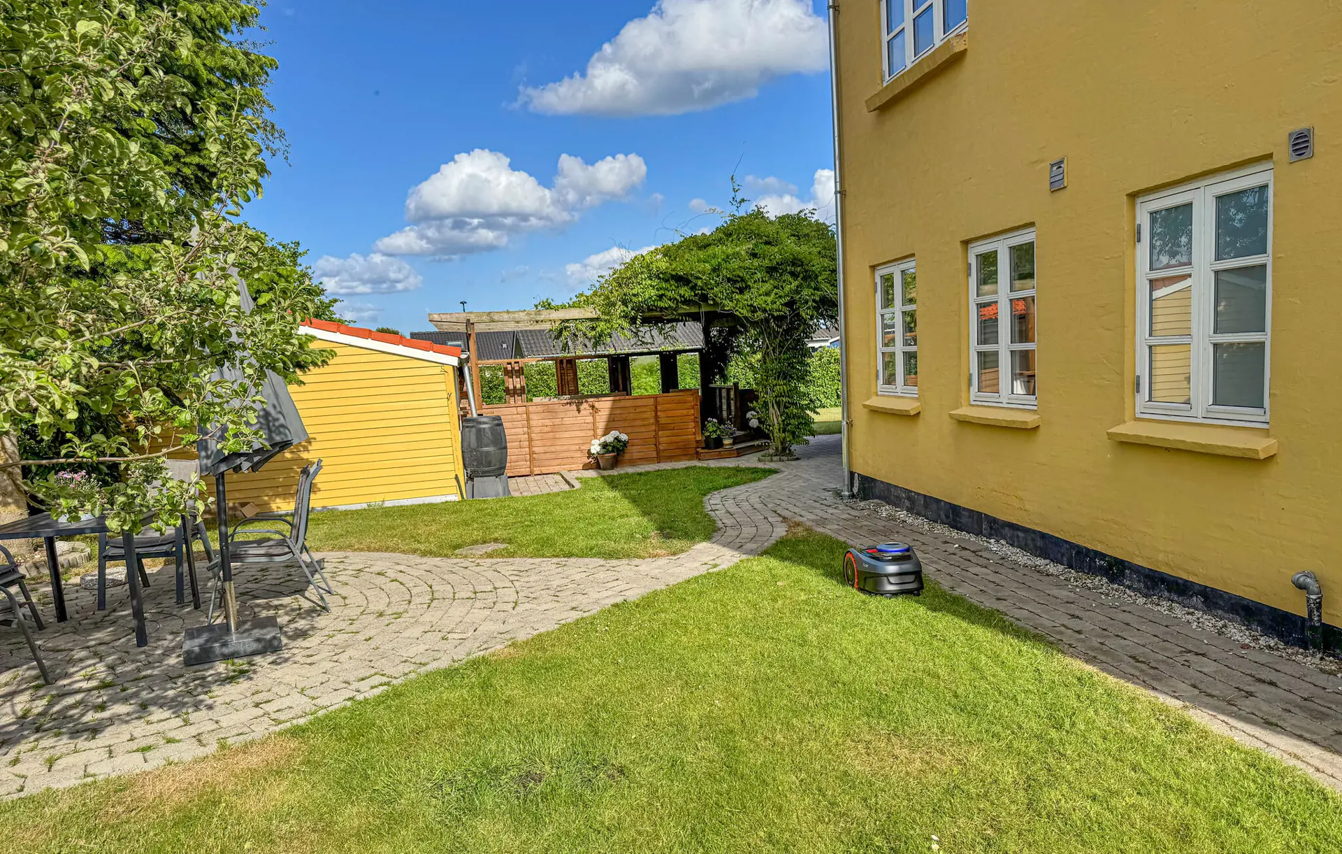 Bild 11 von 25