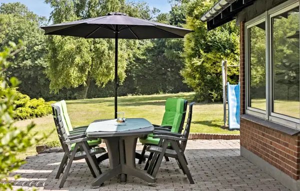 Bild 2 von 25