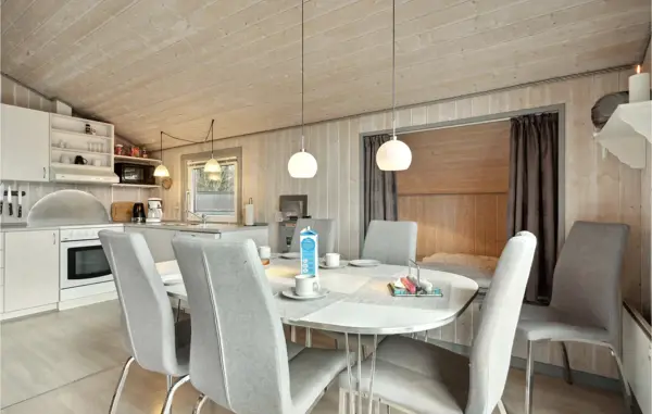 Bild 12 von 18